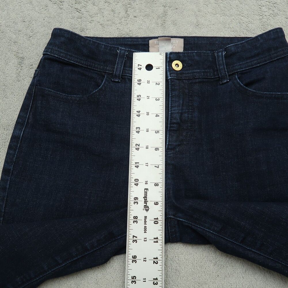 Chico's Jeans Women's Size 0 US-4 Blue Mid-Rise Slimming Crop Denim 23" Inseam - Picture 8 of 16